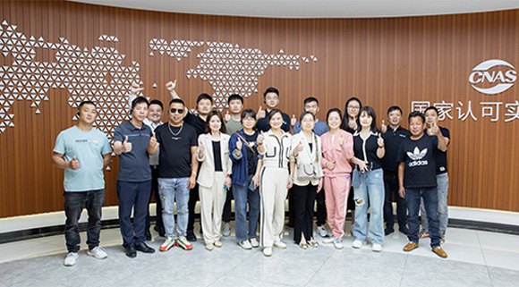 泉州經(jīng)銷商團(tuán)隊(duì)來(lái)司參觀考察！